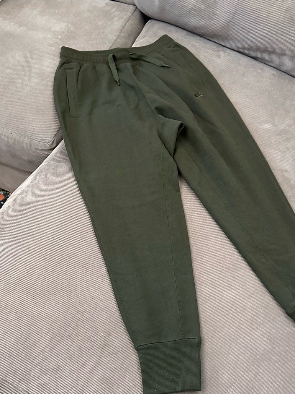 Nike Sportswear Classic Fleece Mens Joggers DA0019-355 Sequoia Green Size Medium - Picture 2 of 10